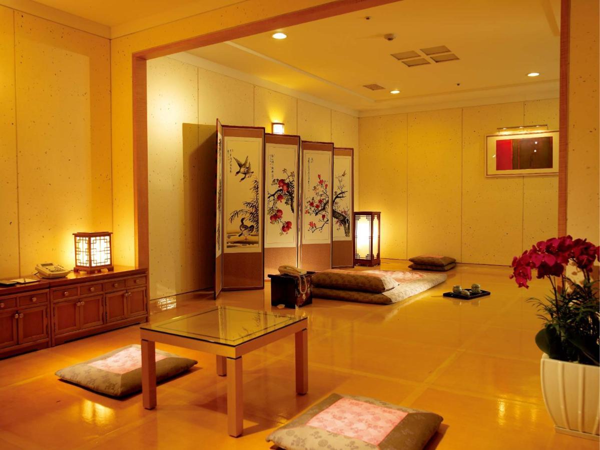 Grand โรงแรม 4*
