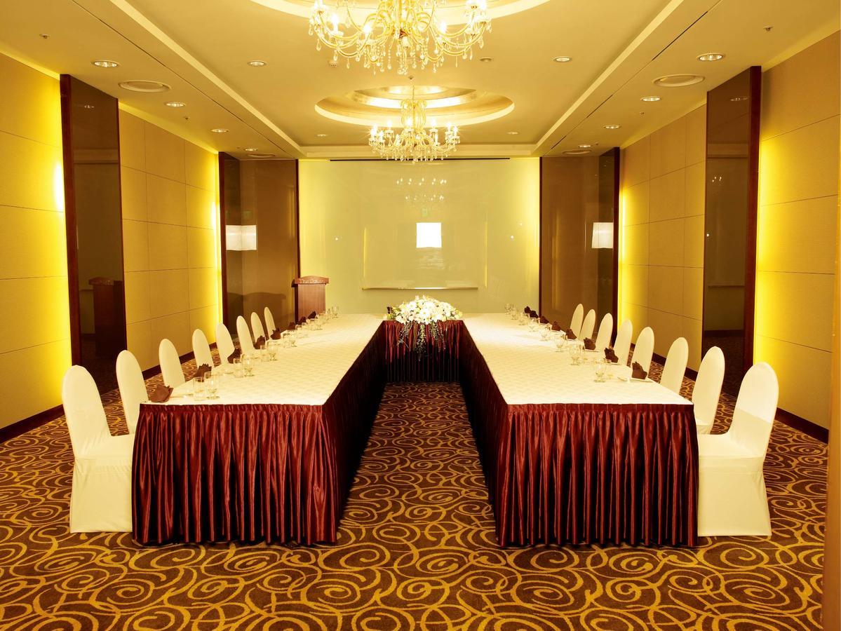 โรงแรม Grand