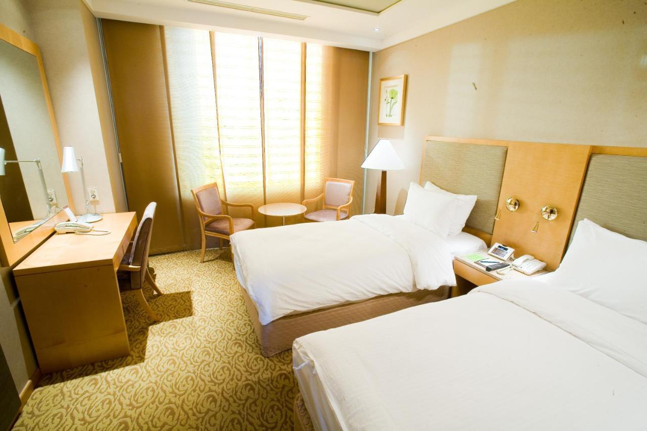 โรงแรม Grand